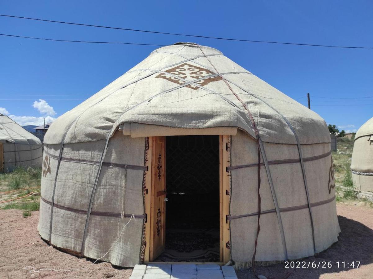 Guest House And Yurt Camp "Ailuu" Tong Εξωτερικό φωτογραφία