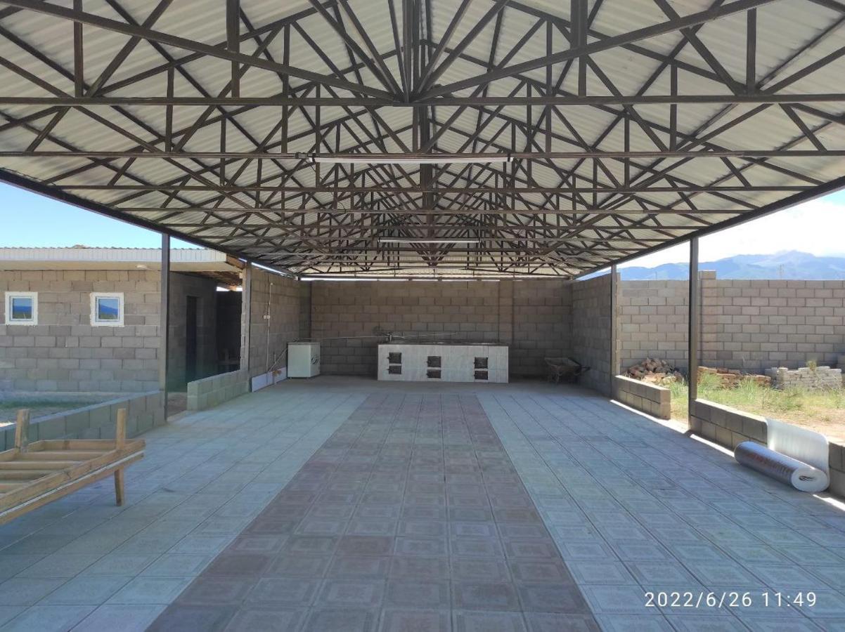 Guest House And Yurt Camp "Ailuu" Tong Εξωτερικό φωτογραφία