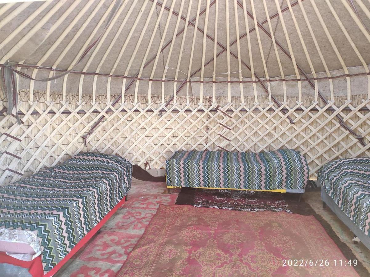 Guest House And Yurt Camp "Ailuu" Tong Εξωτερικό φωτογραφία
