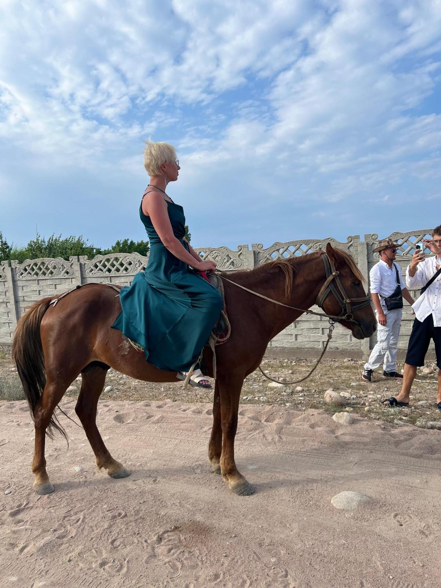 Guest House And Yurt Camp "Ailuu" Tong Εξωτερικό φωτογραφία